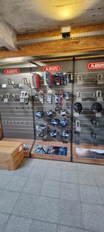 Winkeldisplay ABUS met inhoud., Ophalen