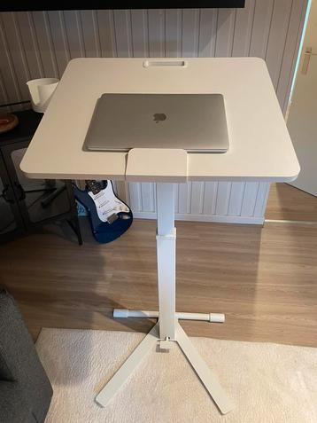 Ikea Mittzon laptoptafel wit zit/sta, Enlèvement, Neuf, Réglable en hauteur