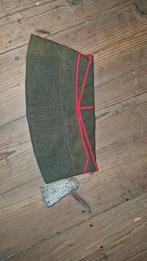 Bonnet de police., Collections