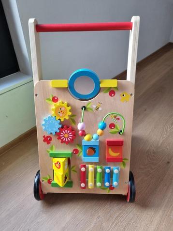 loopkarretje beschikbaar voor biedingen