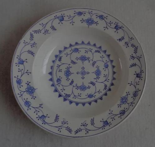 BOCH LA LOUVIERE MEISSEN diep bord 23cm deep bord plate Assi, Huis en Inrichting, Keuken | Servies, Zo goed als nieuw, Verzenden
