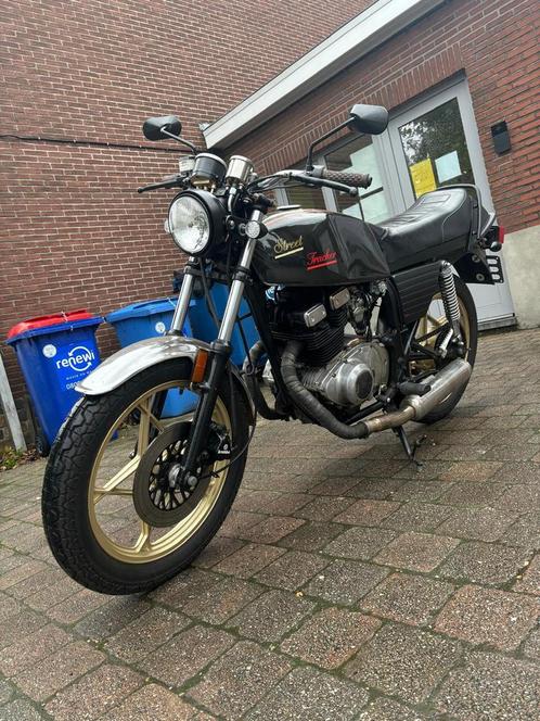 Suzuki 250 cc te koop of te ruil, Motos, Motos | Suzuki, Particulier, 2 cylindres, Enlèvement