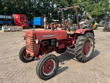 McCormick D-432 tractor trekker tracteur beschikbaar voor biedingen