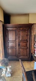 Grote antieke kast, Huis en Inrichting, Ophalen