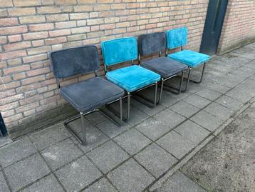 4 Ribstof Stoelen met Chrome Buisframe, Huis en Inrichting, Stoelen, Ophalen, Blauw, Zo goed als nieuw, Metaal