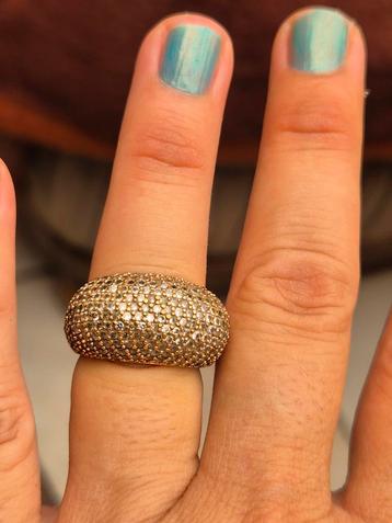 Zeer oude vintage goudkleurige ring met vol crystals maat 50 beschikbaar voor biedingen