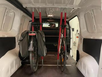 Wilt u uw fiets makkelijk en veilig vastzetten in uw wagen? beschikbaar voor biedingen