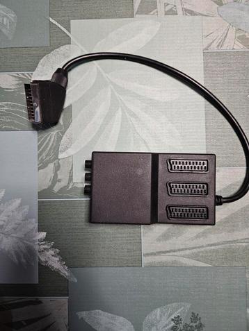 Scart verdeelbox beschikbaar voor biedingen