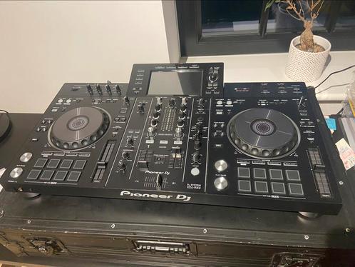 Pioneer XDJ RX2 met flightcase, Musique & Instruments, DJ sets & Platines, Comme neuf, DJ-Set, Enlèvement ou Envoi