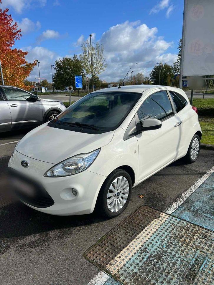 Ford Ka, Auto's, Ford, Particulier, Ka, Airconditioning, Centrale vergrendeling, Elektrische ramen, Isofix, Radio, Benzine, Euro 5