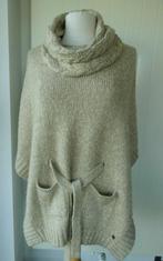 Poncho in één maat voor dames, Ophalen of Verzenden, Zo goed als nieuw, Maat 42/44 (L), Beige