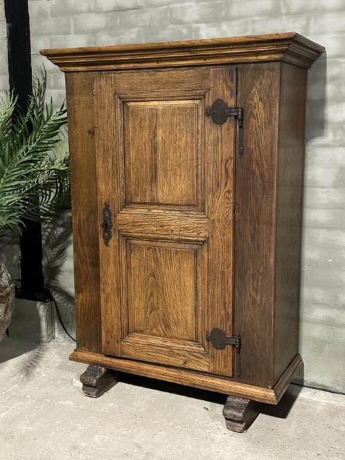 Antieke kast - 123 x 53 cm + 170 cm hoog, Antiek en Kunst, Antiek | Meubels | Kasten, Ophalen of Verzenden