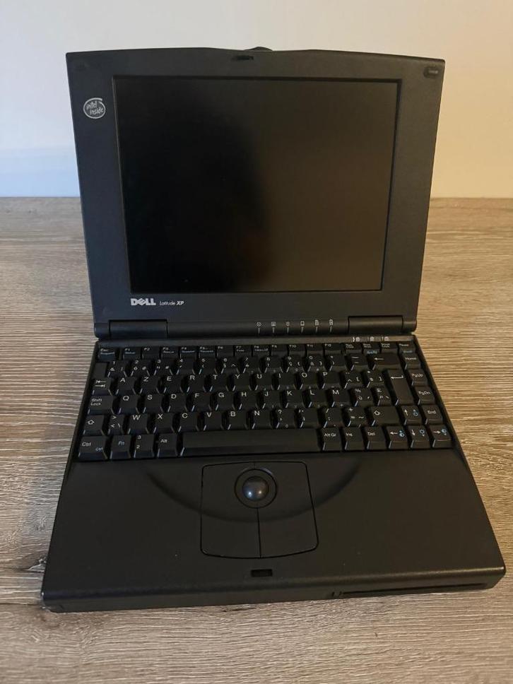 Windows 3.11 laptop Dell Latitude XP 475 D, Computers en Software, Windows Laptops, Gebruikt, 10 inch of minder, Minder dan 2 Ghz