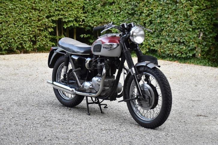 Triumph T120 Bonneville (1968) in ongerestaureerde topstaat., Motoren, Motoren | Oldtimers, Sport, 12 t/m 35 kW, 2 cilinders, Motorrijbewijs A