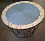 Bijzettafel, Enlèvement