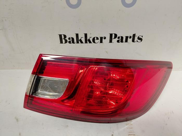 Feu arrière droit d'un Renault Clio, Autos : Pièces & Accessoires, Éclairage, Renault, Utilisé, 3 mois de garantie