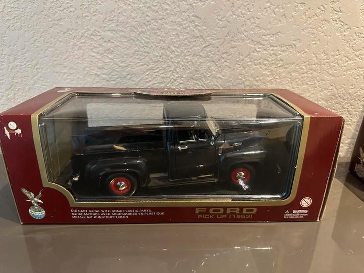 1/18 Ford Pick Up - Road Legends, Hobby & Loisirs créatifs, Voitures miniatures | 1:18, Enlèvement ou Envoi