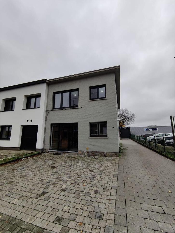Handelszaak / Kantoorruimte 65 m² TE HUUR, Zakelijke goederen, Bedrijfs Onroerend goed, Kantoorruimte, Huur