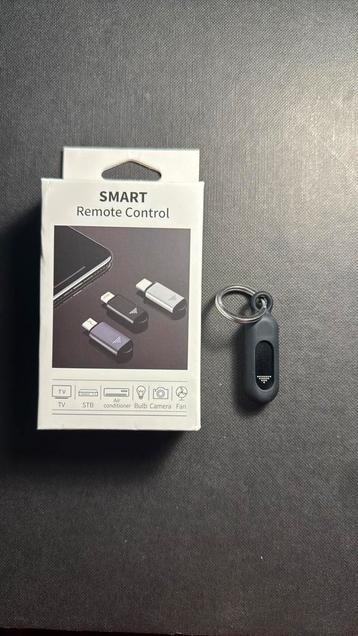 Universele IR-afstandsbediening / Mobile USB-C Remote beschikbaar voor biedingen