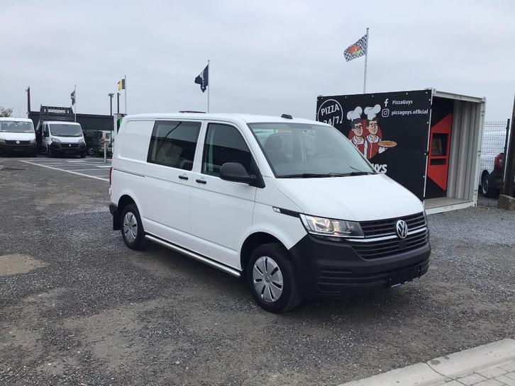 volkswagen transporter 2023 82000km dubbel/cabine 6plaatsen, Autos, Camionnettes & Utilitaires, Entreprise, Achat, ABS, Caméra de recul