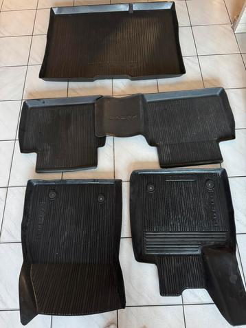 Rubberen tapijtset Ford Focus 2018-2021 beschikbaar voor biedingen