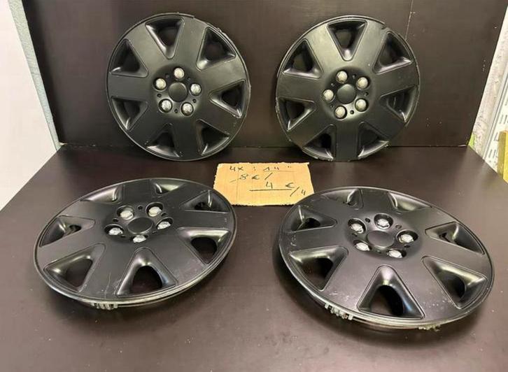 4 universele 14" wieldoppen superprijs 4€/4, Auto diversen, Wieldoppen, Gebruikt, Ophalen of Verzenden