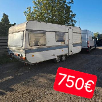 Caravane, quai, tente, wagon gitan, conteneur, abri de jardi, Entreprise, 5 à 6 mètres, 750 - 1000 kg, Adria