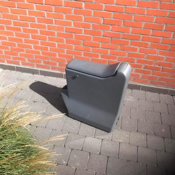 MERCEDES EETTAFEL beschikbaar voor biedingen