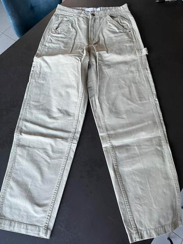 Bershka kaki cargobroek regular maat 36. Perfecte staat. beschikbaar voor biedingen
