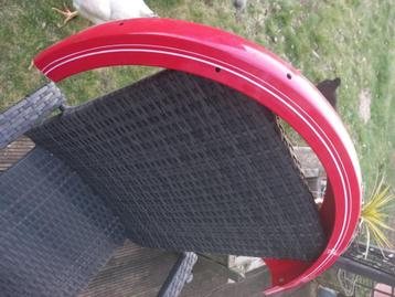 Spatbord bromfiets  beschikbaar voor biedingen