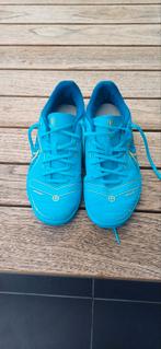 Voetbalschoenen indoor., Sport en Fitness, Ophalen, Zo goed als nieuw