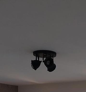 Plafondverlichting beschikbaar voor biedingen