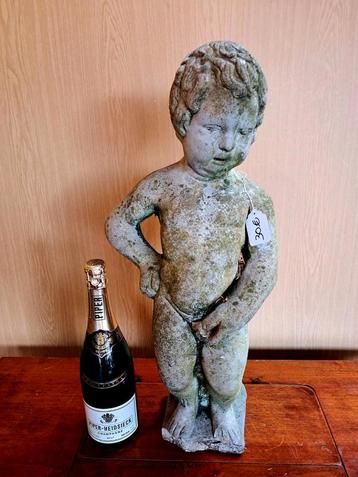 Vintage tuinbeeld 'Putti'– klassiek en speels beschikbaar voor biedingen