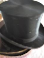 oude zwarte hoed (3) in doos, Antiquités & Art, Antiquités | Vêtements et Textile, Enlèvement ou Envoi