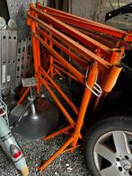 Mets schragen, Ophalen, Zo goed als nieuw