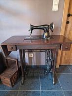 Antieke SINGER naaimachine met naaidoos., Antiek en Kunst, Ophalen