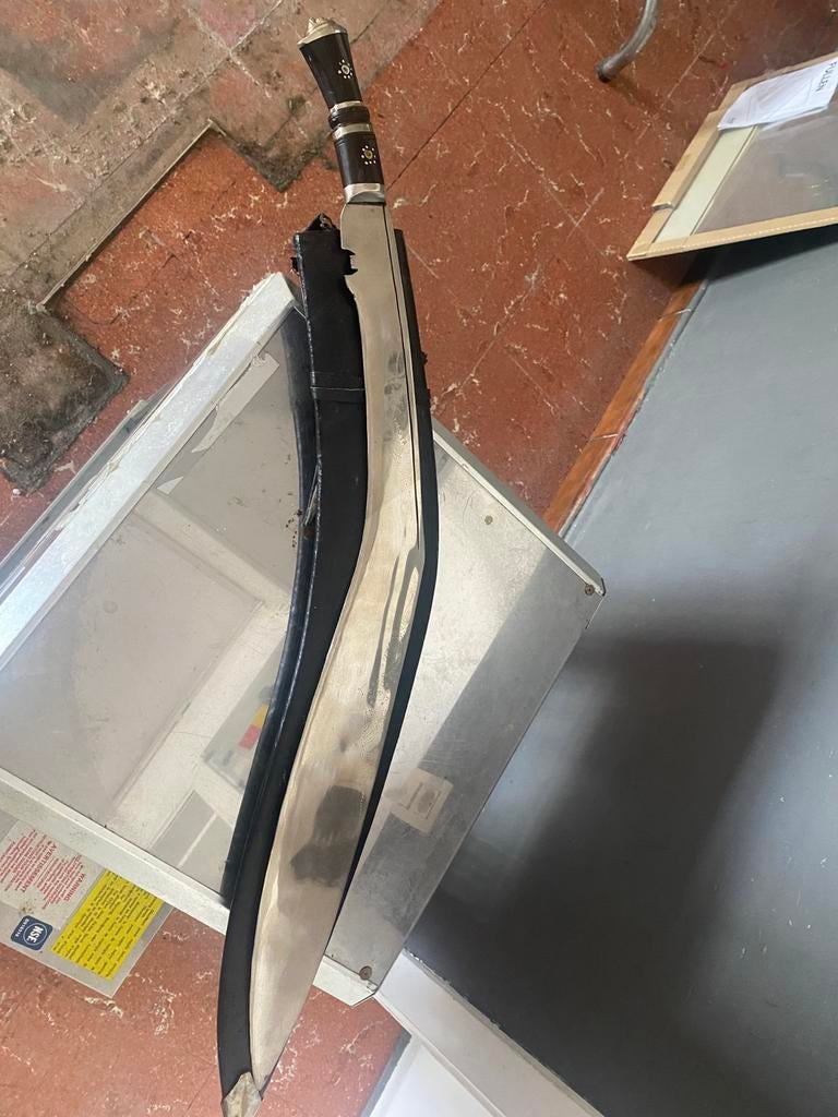 Machette kurki népalaise, Collections, Objets militaires | Général, Enlèvement