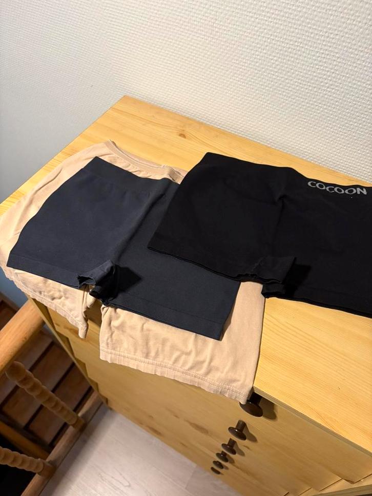 3 shortjes van Cocoon en Ten Cate (S/M)., Kleding | Dames, Ondergoed en Lingerie, Broekje of Short, Beige, Ophalen of Verzenden