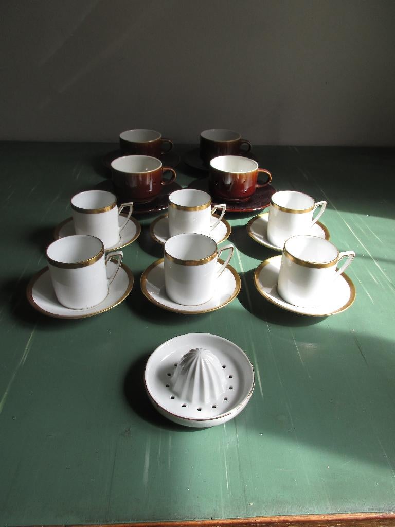 tassen en ondertassen, Ophalen of Verzenden, Zo goed als nieuw, Aardewerk