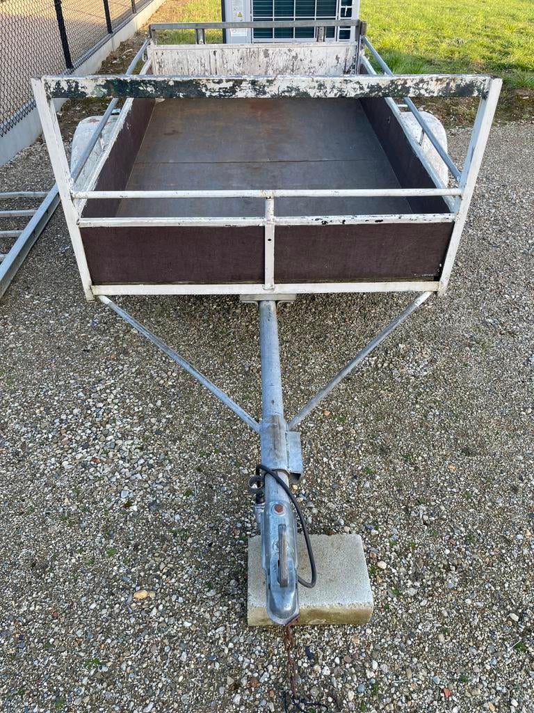 Aanhangwagen enkelasser, Ophalen, Gebruikt