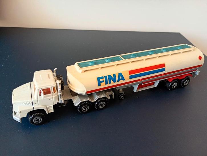 Majorette Scania 140 petrol Tanker Fina 1:60, Hobby en Vrije tijd, Modelauto's | 1:87, Majorette, Ophalen of Verzenden