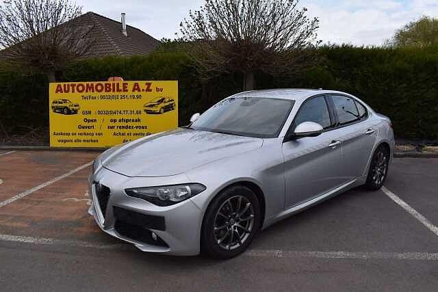 Alfa Romeo Giulia 2.0 T Super Autom AT8 / GPS / Leder, Auto's, Automaat, 197 pk, 145 kW, USB