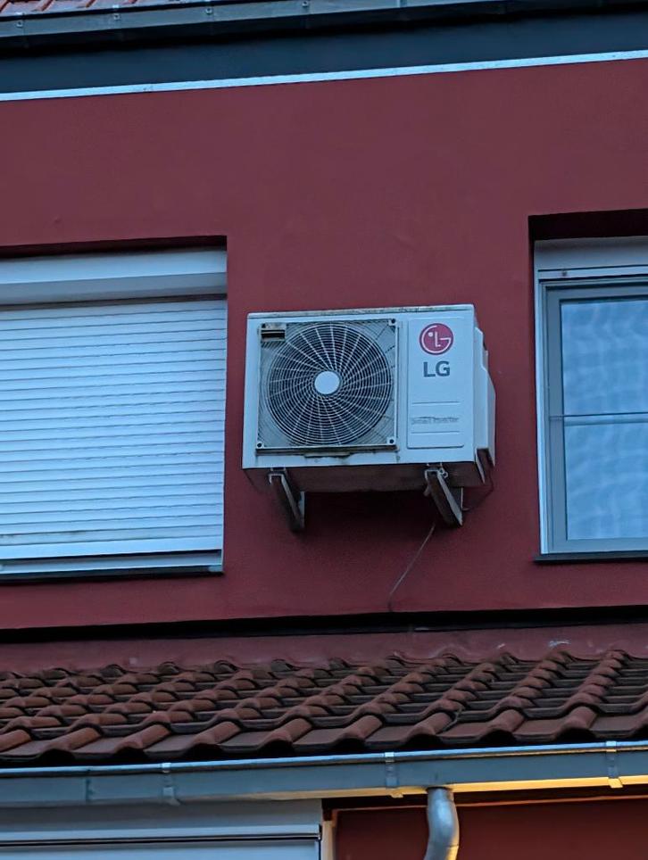 LG  multisplit Airco ( buitenunit en 3 binnenunits ), Elektronische apparatuur, Airco's, Gebruikt, Wandairco, 100 m³ of groter