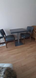 Tafel en stoelen, Enlèvement