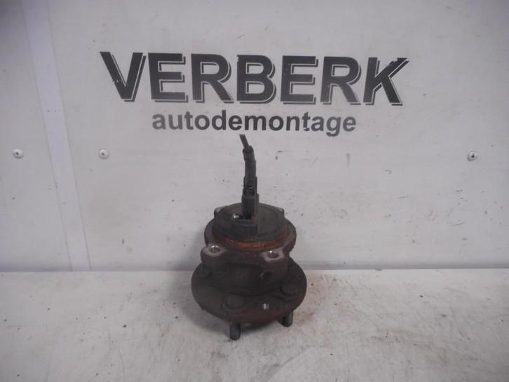 MOYEU DE ROUE ARRIÈRE Ford Mondeo IV (01-2007/01-2015), Autos : Pièces & Accessoires, Freins & Transmission, Ford, Utilisé