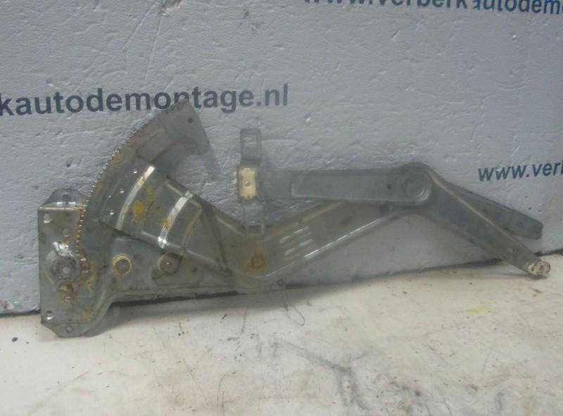 VITRE MECANISME ELECTRIQUE DROIT Opel Calibra (90-346-688), Autos : Pièces & Accessoires, Info@VerberkAutodemontage.nl, Opel, Nijverheidstraat 1a 1a
5405 AJ  UDEN, NL
