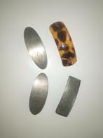 Vier haarspeldjes van acetaat en zilverkleurig metaal, Ophalen, Nieuw, Haarspeld