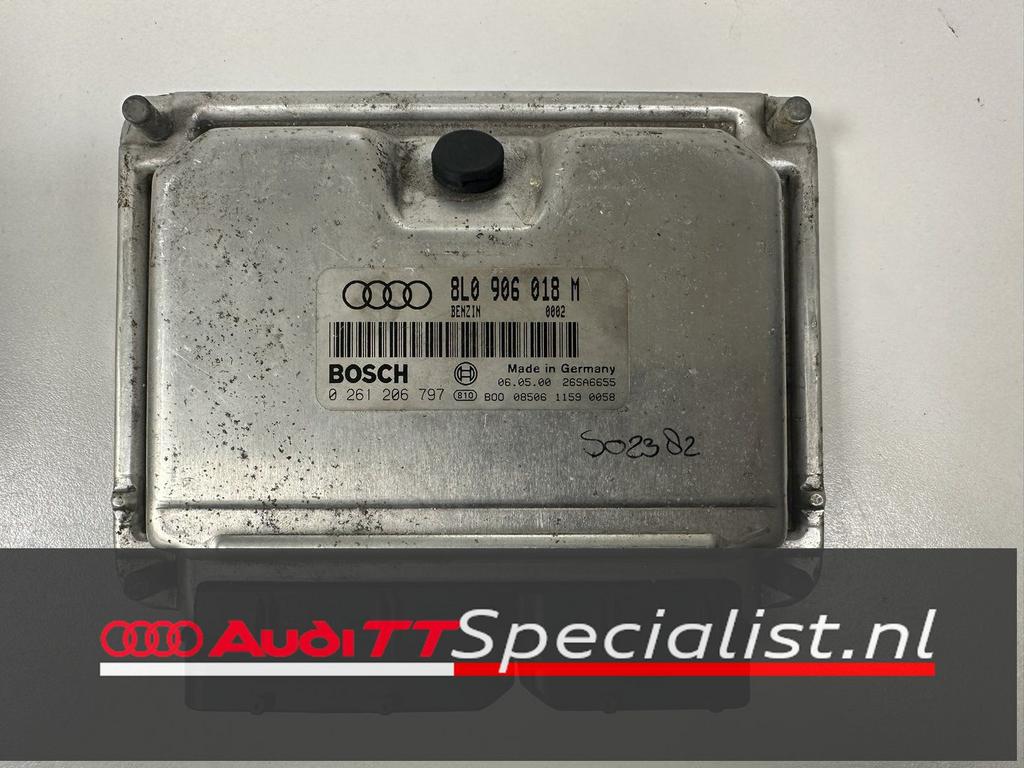 Audi TT motor regelapparaat ecu computer 8L0906018M, Auto-onderdelen, Elektronica en Kabels, Audi, Gebruikt, Ophalen of Verzenden