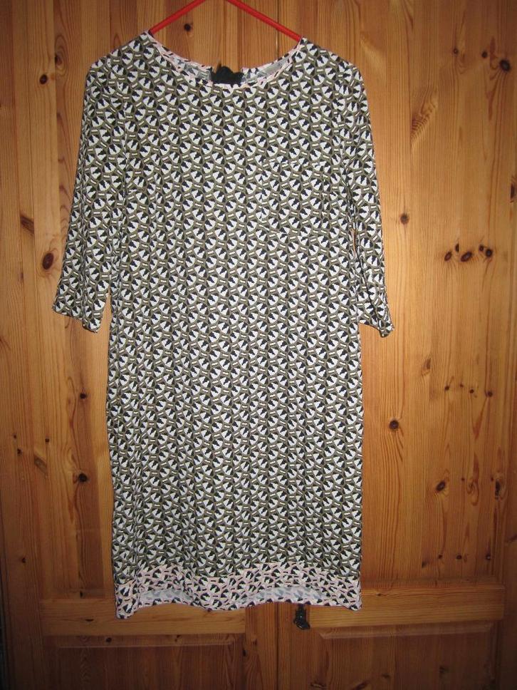 Jurk Essentiel Antwerp maat 38, Kleding | Dames, Jurken, Zo goed als nieuw, Maat 38/40 (M), Groen, Knielengte, Ophalen of Verzenden