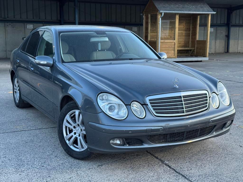 Mercedes E 220 CDI Automatique, Autos, Mercedes-Benz, 100 kW, Argent ou Gris, Achat, Beige